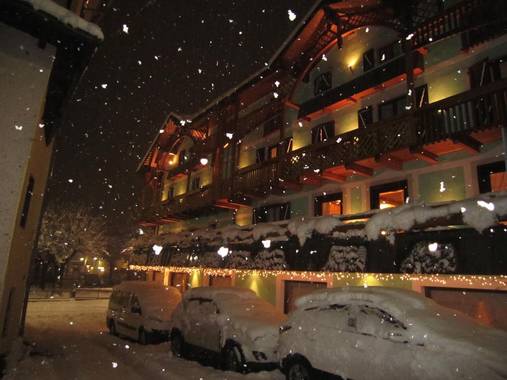 Hotel Alpina Pinzolo Exterior photo